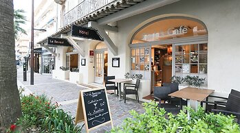 BRIT HOTEL Confort Le Revest Sainte Maxime