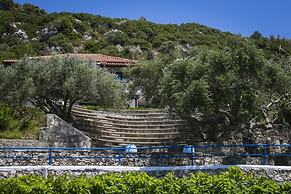 Metaxatos Apartments