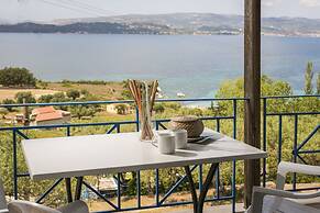 Metaxatos Apartments