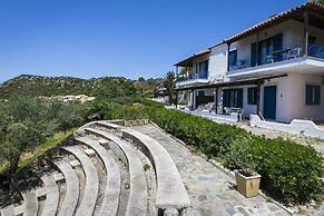 Metaxatos Apartments