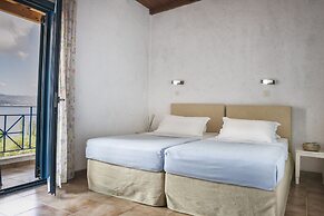 Metaxatos Apartments