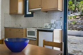 Metaxatos Apartments