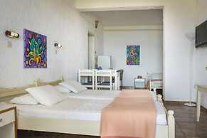 Metaxatos Apartments