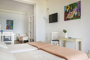 Metaxatos Apartments