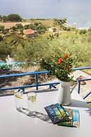 Metaxatos Apartments