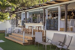 Metaxatos Apartments