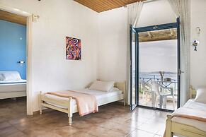 Metaxatos Apartments