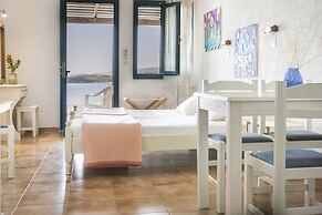 Metaxatos Apartments