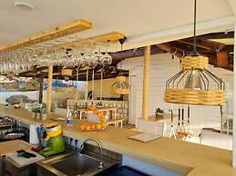 Metaxatos Apartments