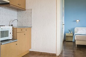 Metaxatos Apartments