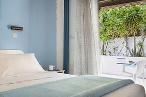 Metaxatos Apartments