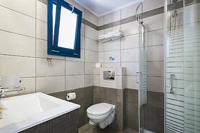 Metaxatos Apartments