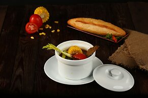 Richico Apartments And Hotel