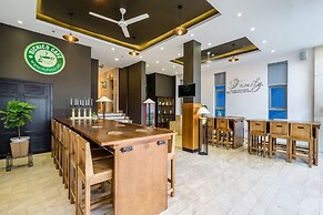 Richico Apartments And Hotel