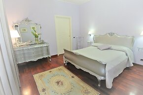 Il Giardino delle Jacaranda