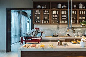 AC Hotel by Marriott Cincinnati at Liberty Center