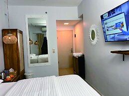 Fastrooms Bekasi Hotel