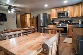 Ouray Riverside Resort - Inn & Cabins