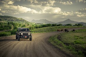 Ouray Riverside Resort - Inn & Cabins