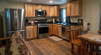 Ouray Riverside Resort - Inn & Cabins