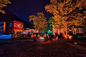 Ouray Riverside Resort - Inn & Cabins
