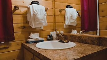 Ouray Riverside Resort - Inn & Cabins