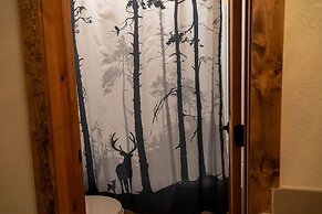 Ouray Riverside Resort - Inn & Cabins