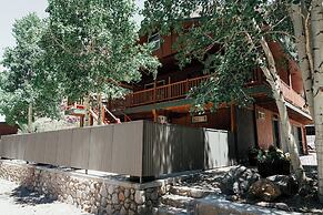Ouray Riverside Resort - Inn & Cabins