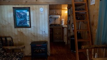 Ouray Riverside Resort - Inn & Cabins