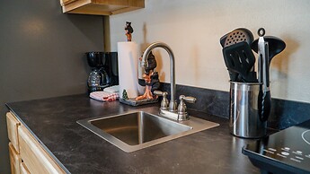 Ouray Riverside Resort - Inn & Cabins