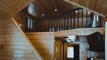 Ouray Riverside Resort - Inn & Cabins