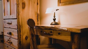 Ouray Riverside Resort - Inn & Cabins