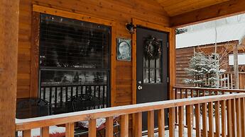 Ouray Riverside Resort - Inn & Cabins
