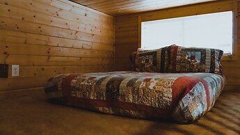 Ouray Riverside Resort - Inn & Cabins