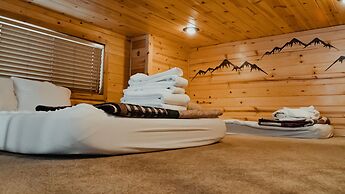 Ouray Riverside Resort - Inn & Cabins