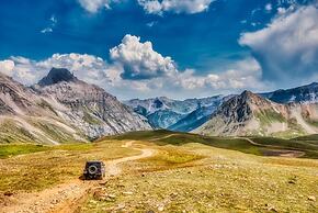 Ouray Riverside Resort - Inn & Cabins