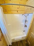 Ouray Riverside Resort - Inn & Cabins