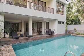 Hikari Hill View 7BR Villa with a Private Pool