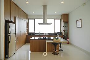 Hikari Hill View 7BR Villa with a Private Pool