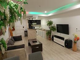 Alex Group Jomtien Plaza Condotel