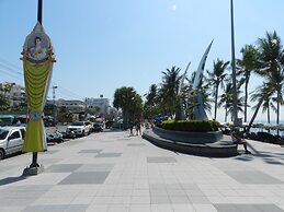 Alex Group Jomtien Plaza Condotel
