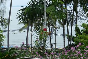 Alex Group Jomtien Plaza Condotel