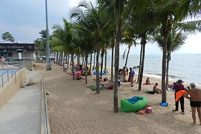 Alex Group Jomtien Plaza Condotel