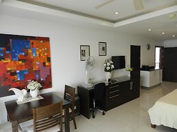 Alex Group Jomtien Plaza Condotel