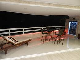 Alex Group Jomtien Plaza Condotel