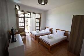 Gin's Maekhong View Resort & Spa