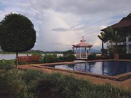 Gin's Maekhong View Resort & Spa