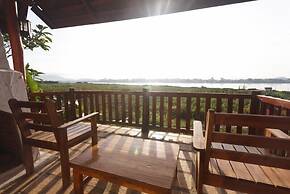 Gin's Maekhong View Resort & Spa