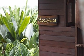 Gin's Maekhong View Resort & Spa