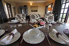 Deacra Villas By Sol Resorts